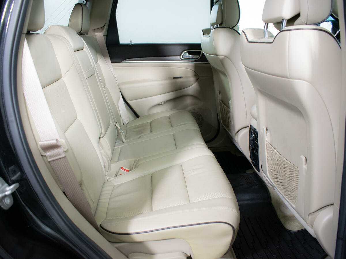 Купить Jeep Grand Cherokee с пробегом. Фото: #9