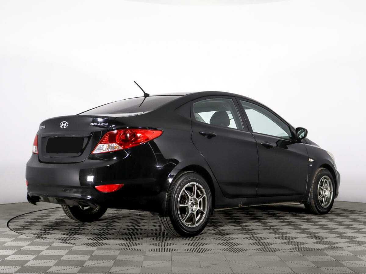 Купить Hyundai Solaris с пробегом. Фото: #4