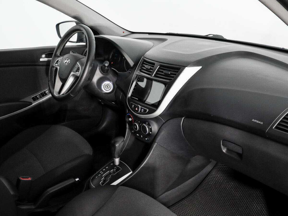 Купить Hyundai Solaris с пробегом. Фото: #10