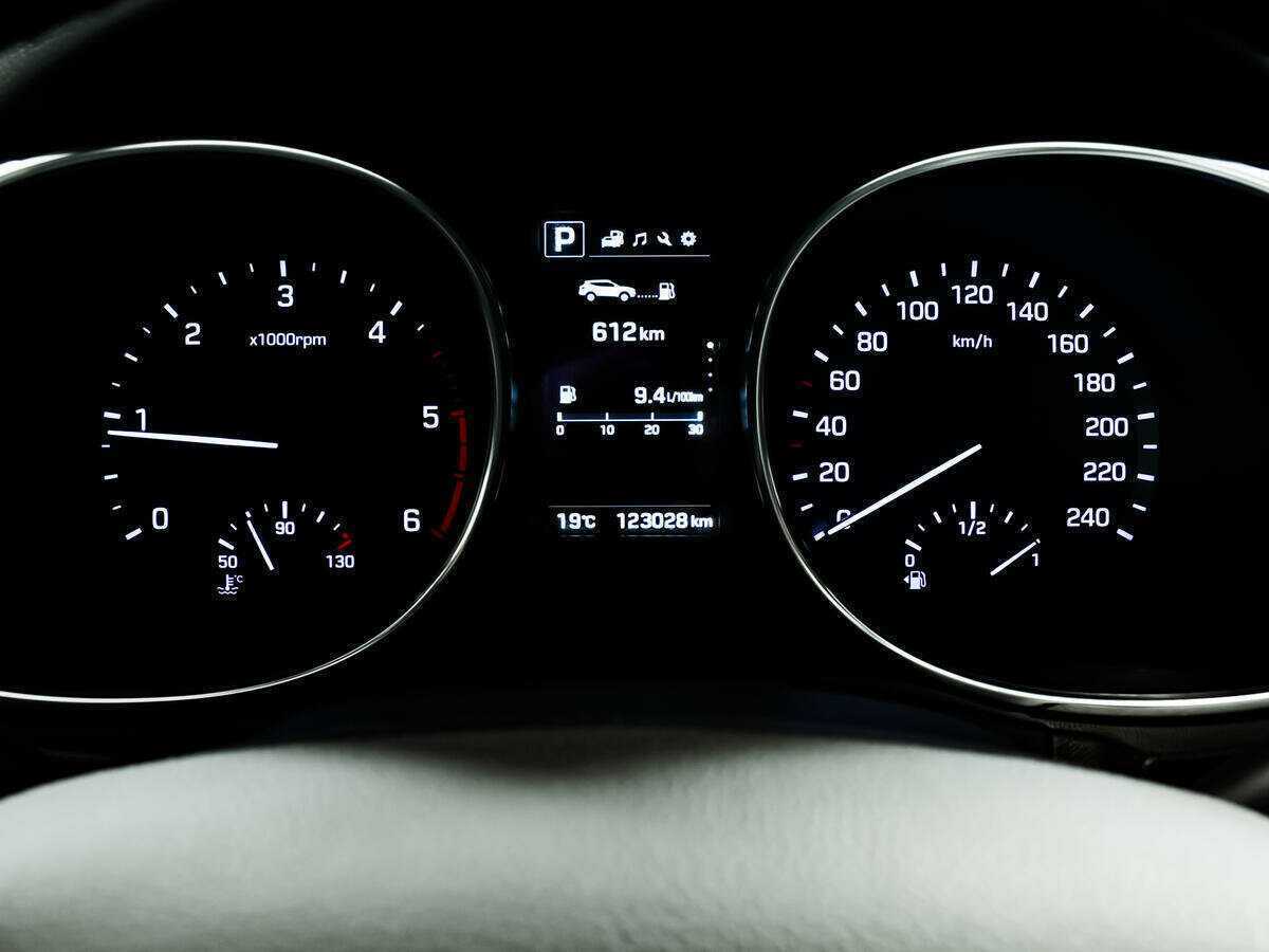 Купить Hyundai Santa Fe с пробегом. Фото: #9