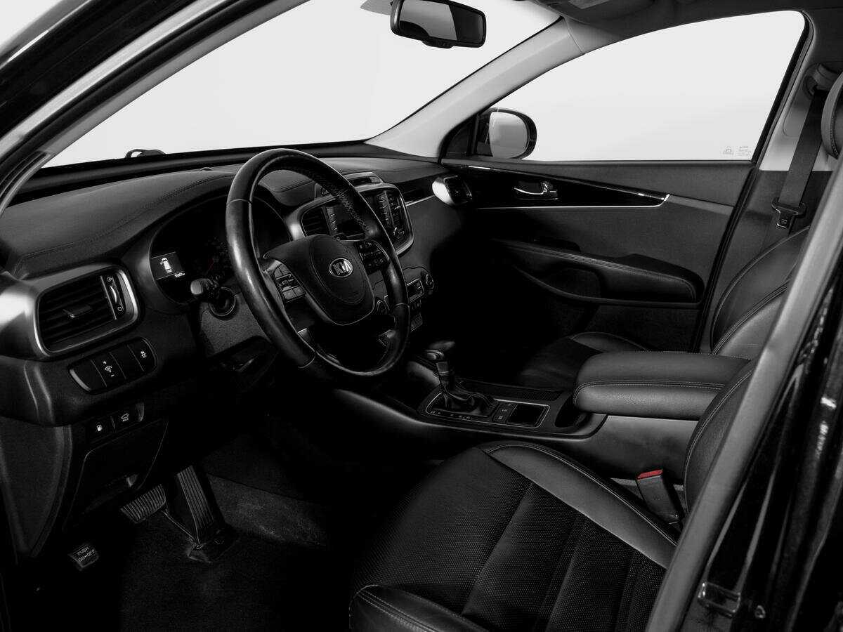 Купить Kia Sorento с пробегом. Фото: #13