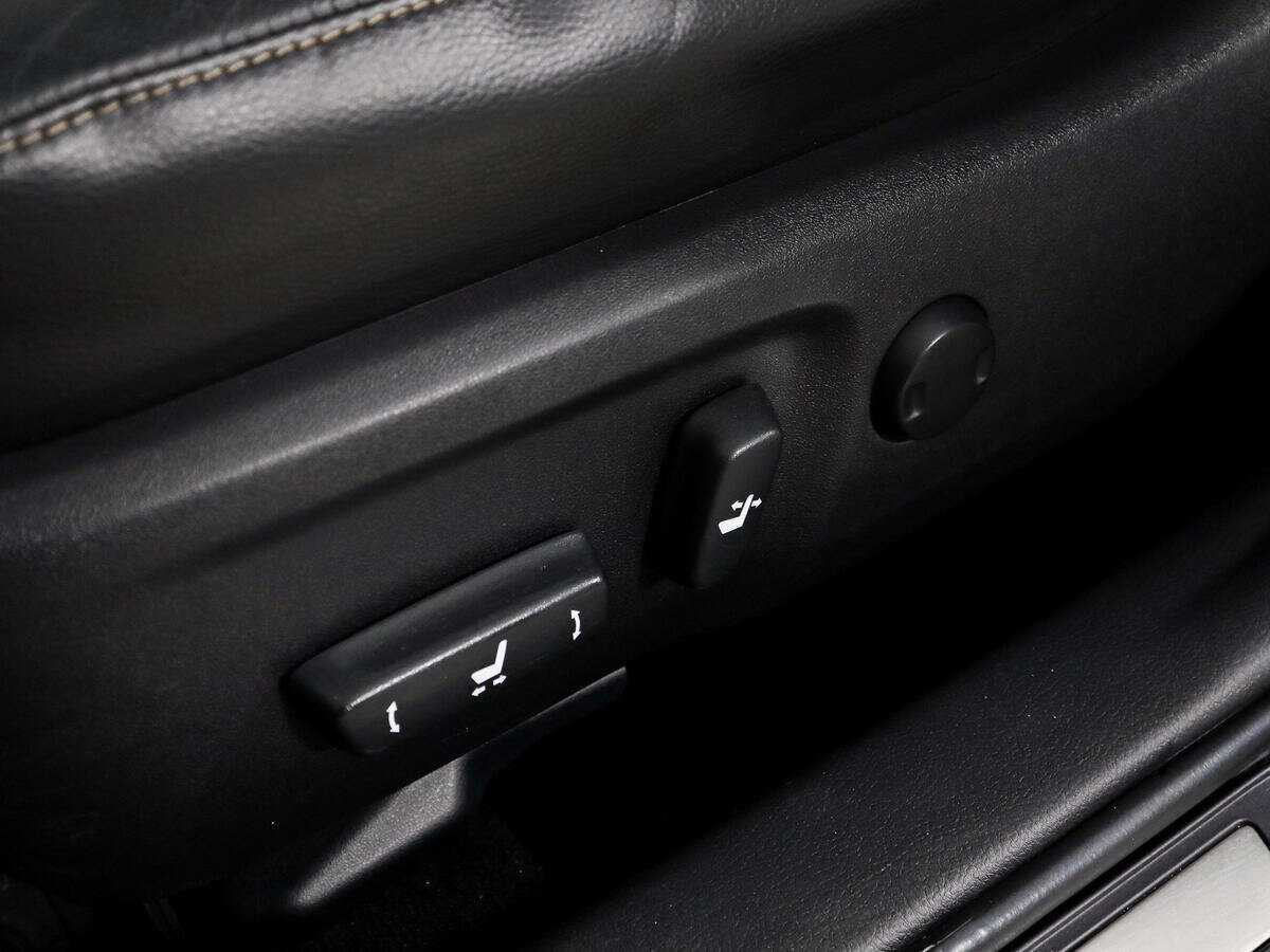 Купить Toyota Camry с пробегом. Фото: #9