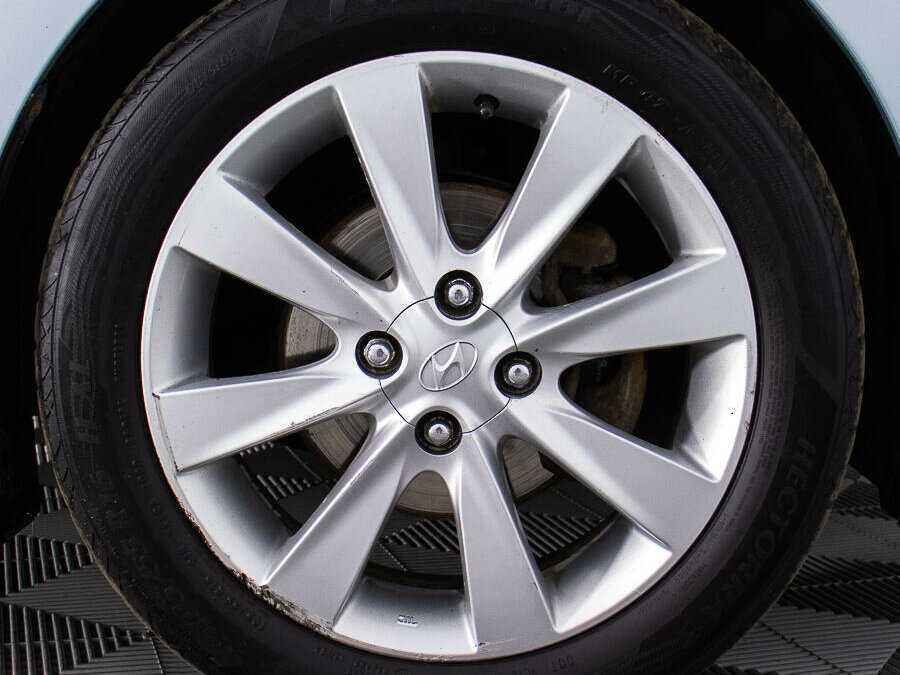 Купить Hyundai Solaris с пробегом. Фото: #16