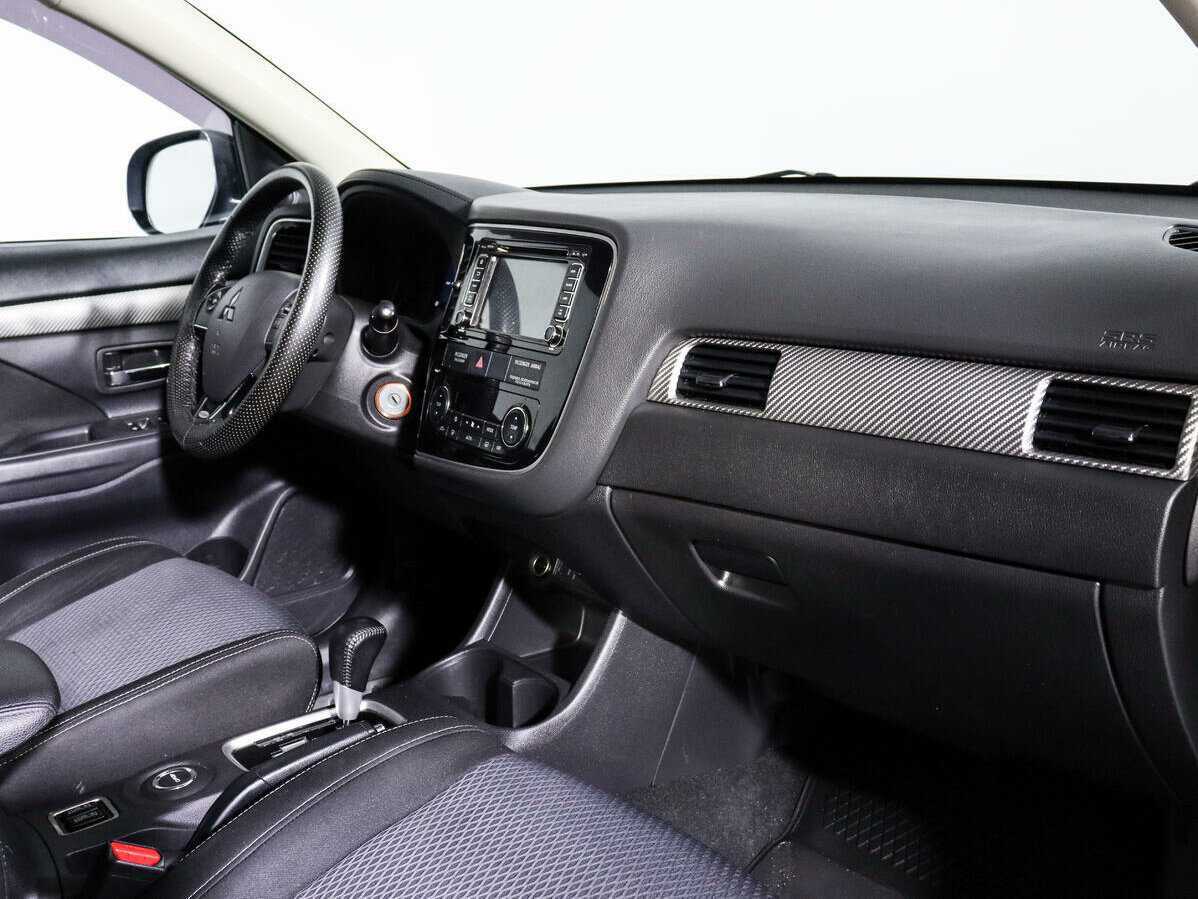Купить Mitsubishi Outlander с пробегом. Фото: #8