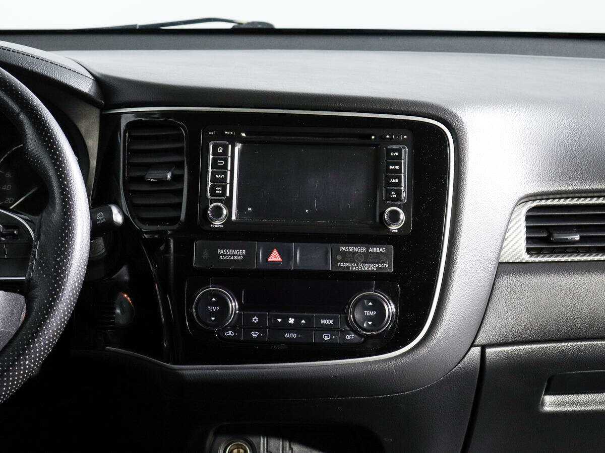 Купить Mitsubishi Outlander с пробегом. Фото: #11