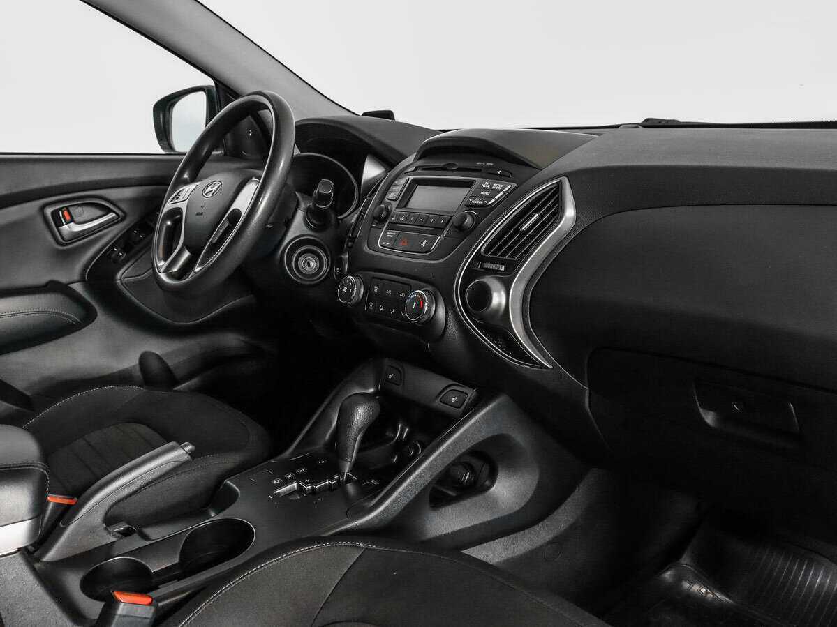 Купить Hyundai ix35 с пробегом. Фото: #10