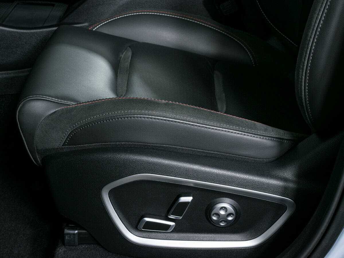 Купить Geely Tugella с пробегом. Фото: #17