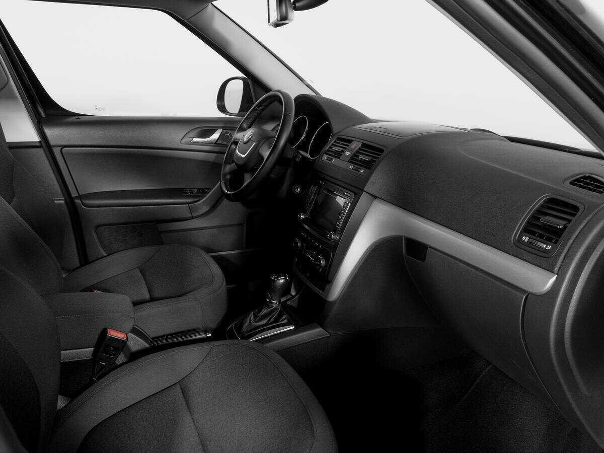 Купить Skoda Yeti с пробегом. Фото: #8
