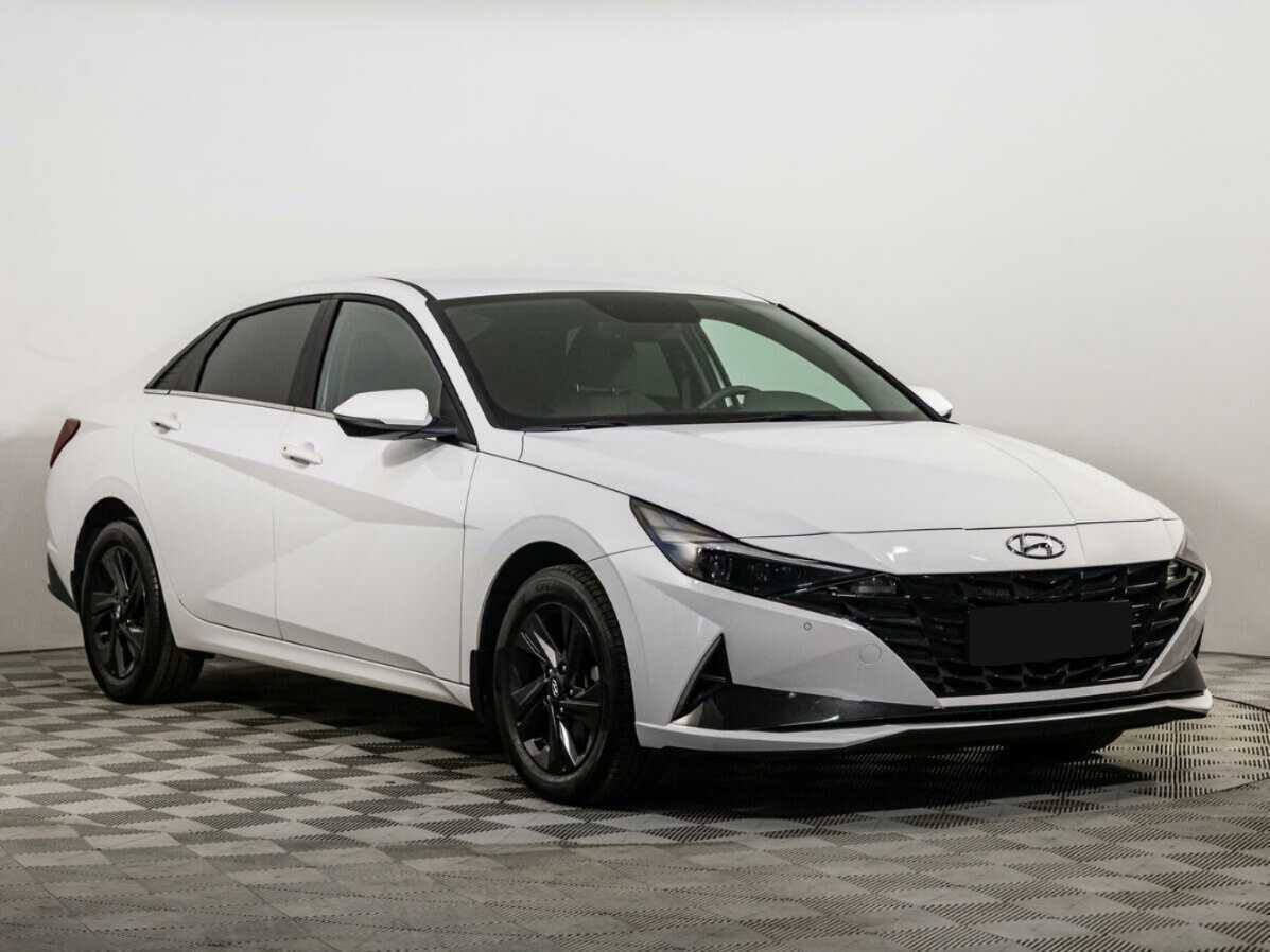 Купить Hyundai Elantra с пробегом. Фото: #1