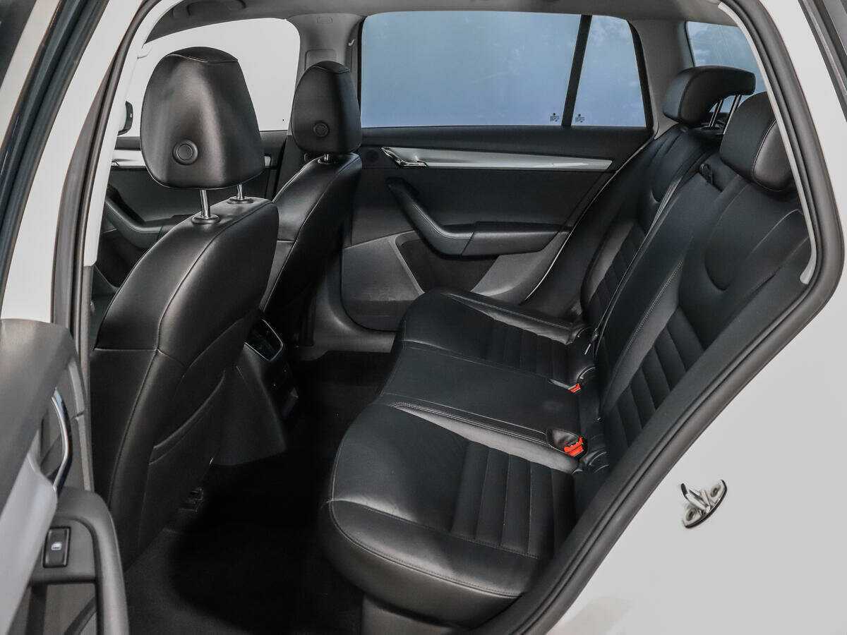Купить Skoda Octavia с пробегом. Фото: #9