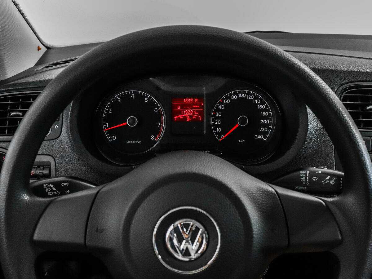 Купить Volkswagen Polo с пробегом. Фото: #14