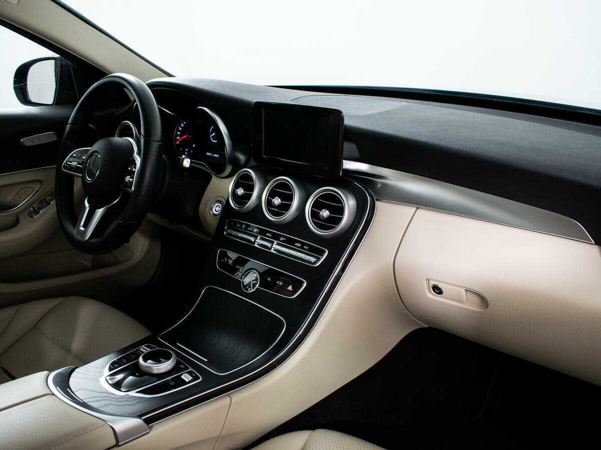 Купить Mercedes-Benz C-Класс с пробегом. Фото: #8