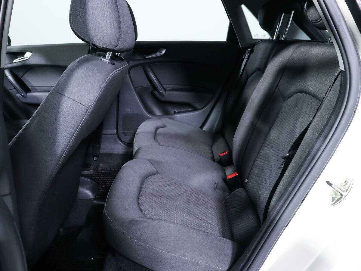 Купить Audi A1 с пробегом. Фото: #8