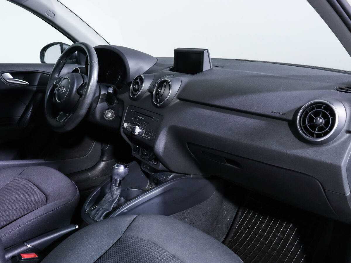 Купить Audi A1 с пробегом. Фото: #9