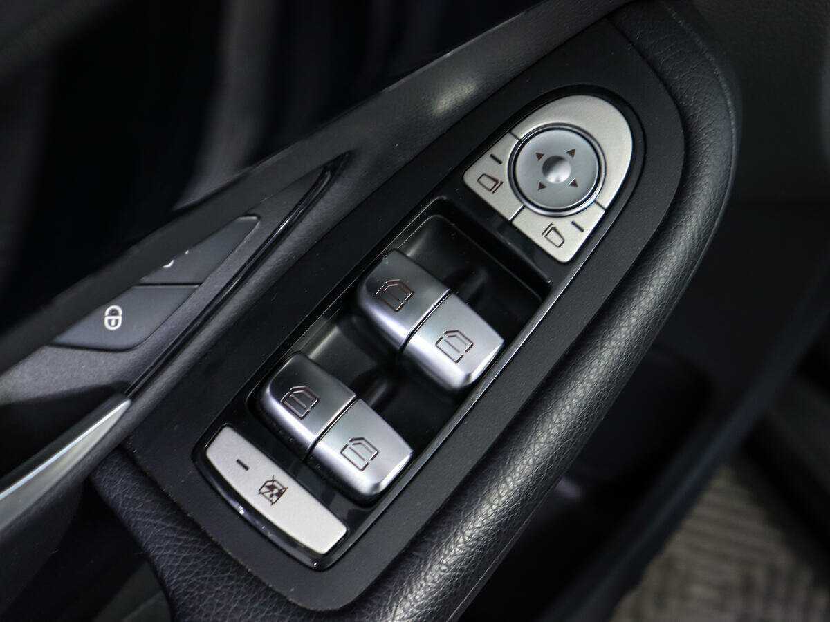 Купить Mercedes-Benz C-Класс с пробегом. Фото: #13