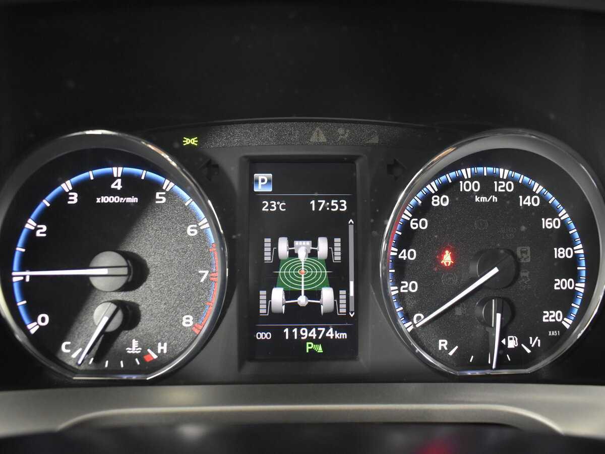 Купить Toyota RAV4 с пробегом. Фото: #11