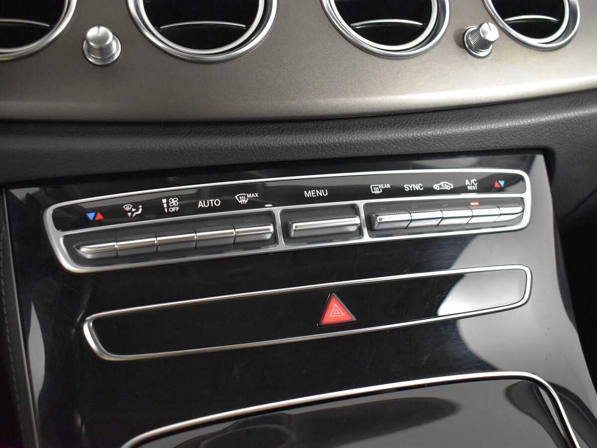 Купить Mercedes-Benz E-Класс с пробегом. Фото: #15