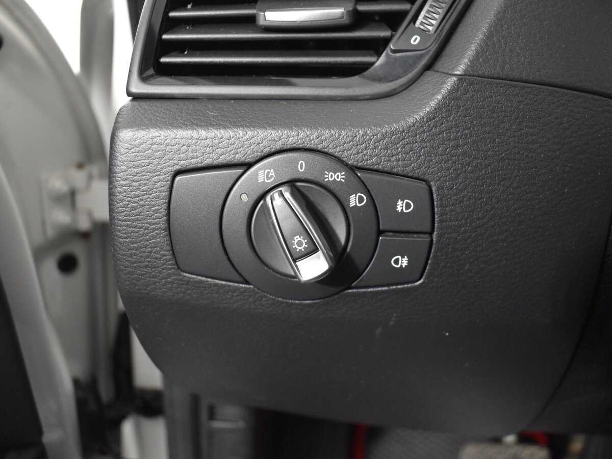 Купить BMW X1 с пробегом. Фото: #11