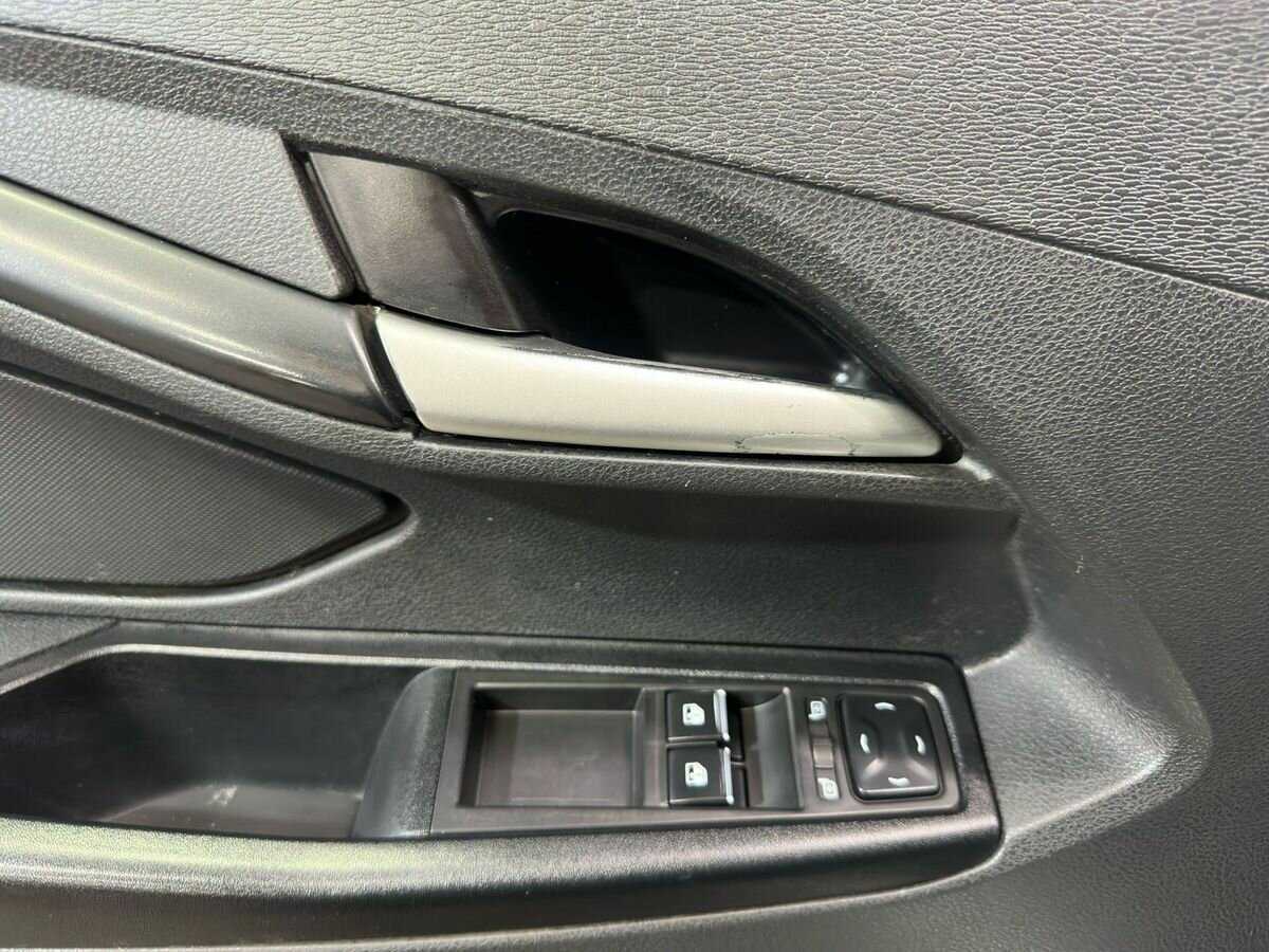 Купить Lada (ВАЗ) Vesta с пробегом. Фото: #13