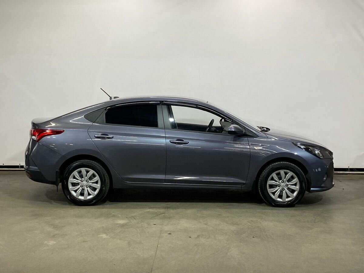 Купить Hyundai Solaris с пробегом. Фото: #3