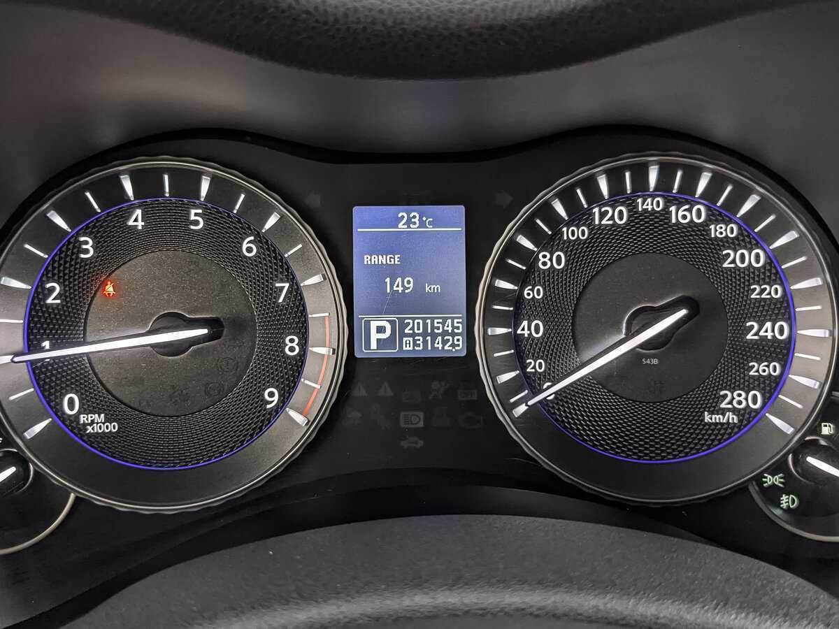 Купить Infiniti Q70 с пробегом. Фото: #11