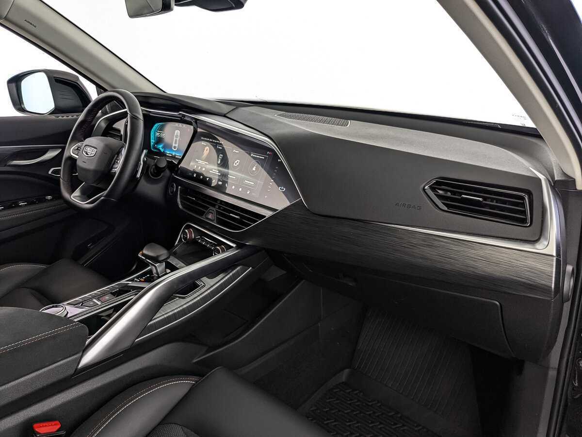 Купить Geely Tugella с пробегом. Фото: #8