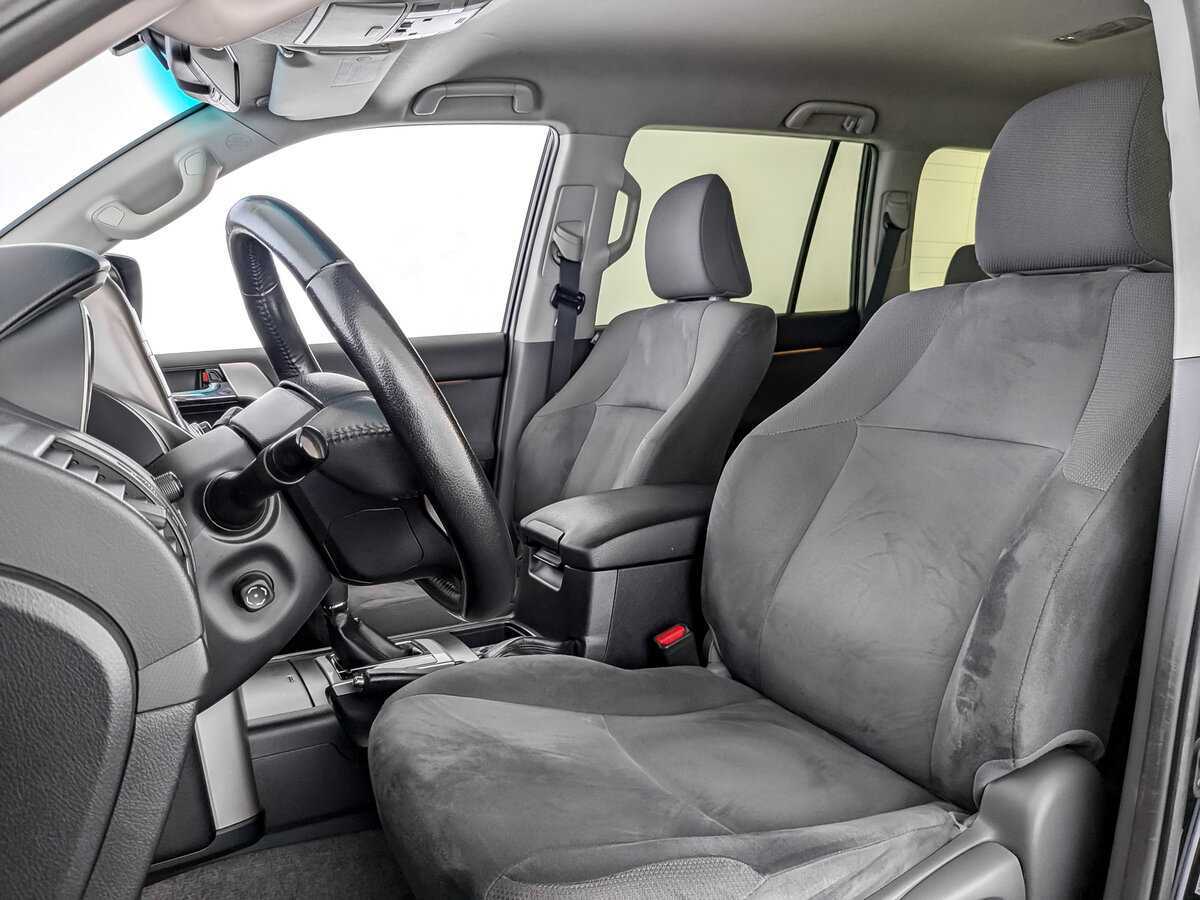 Купить Toyota Land Cruiser Prado с пробегом. Фото: #15