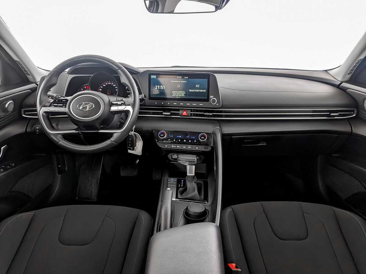 Купить Hyundai Elantra с пробегом. Фото: #11