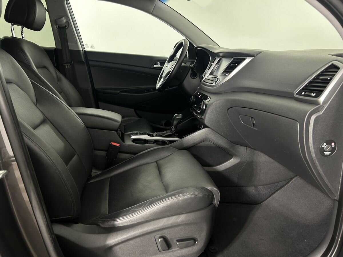 Купить Hyundai Tucson с пробегом. Фото: #13