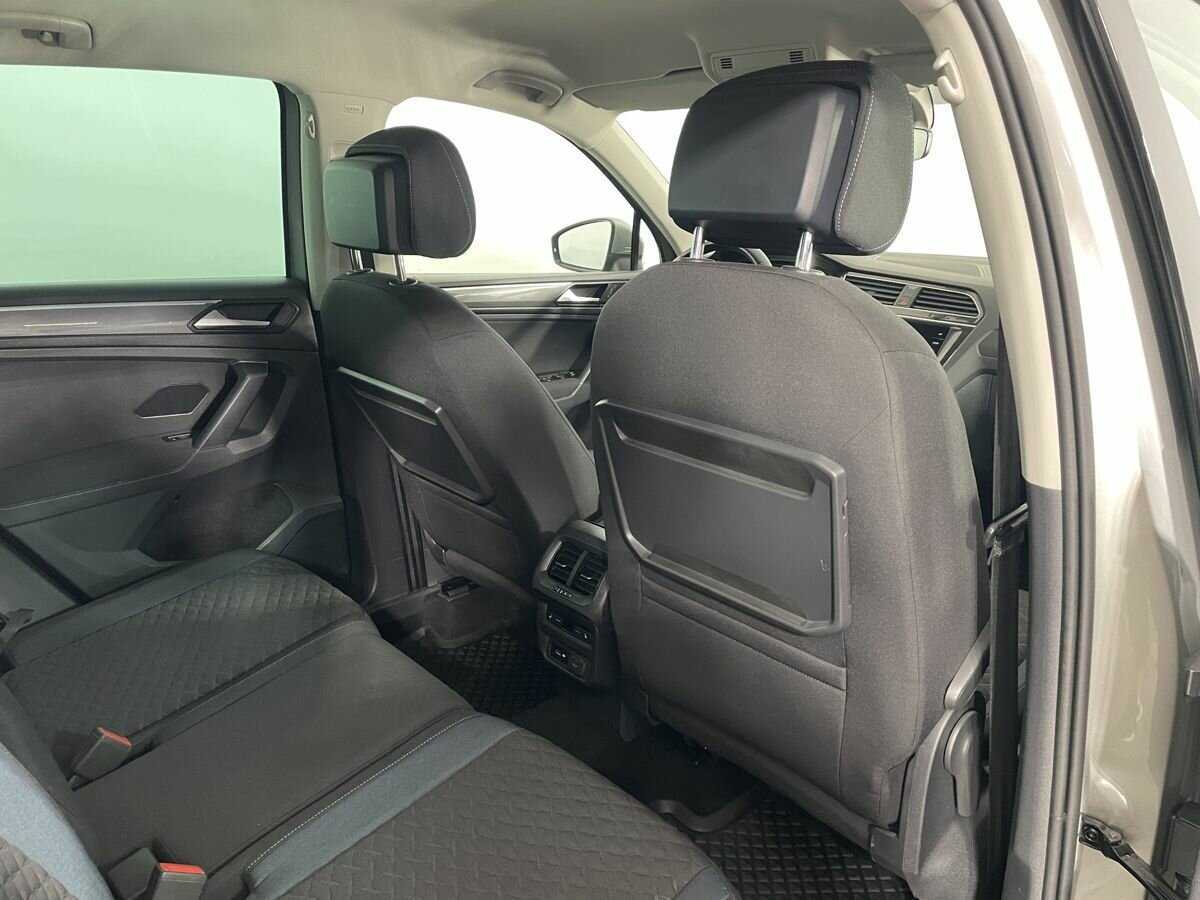 Купить Volkswagen Tiguan с пробегом. Фото: #15