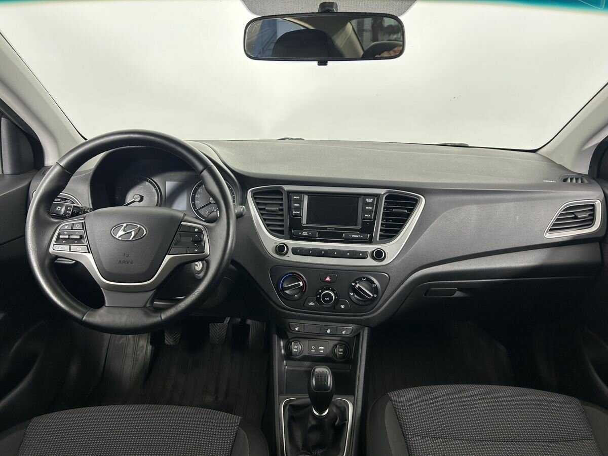 Купить Hyundai Solaris с пробегом. Фото: #6