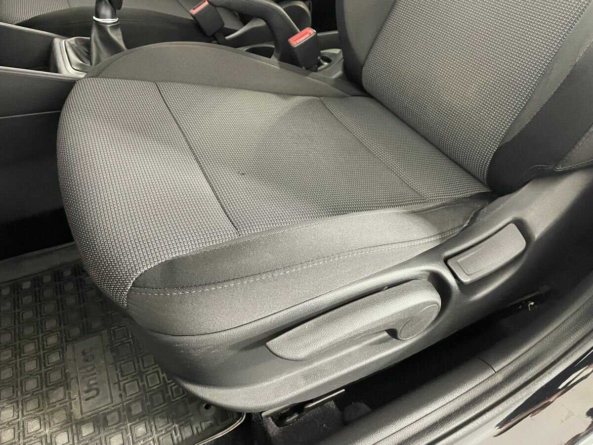 Купить Hyundai Solaris с пробегом. Фото: #9