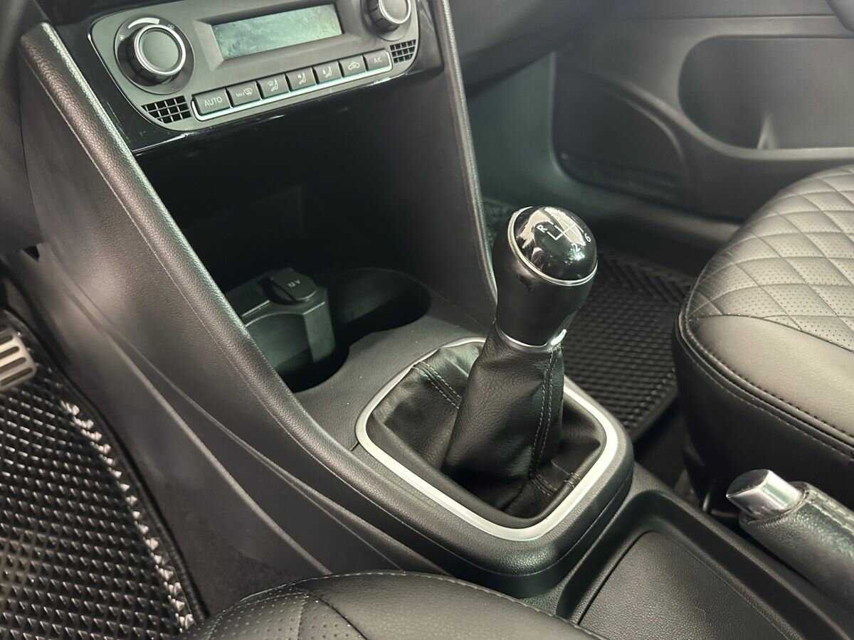 Купить Volkswagen Polo с пробегом. Фото: #12