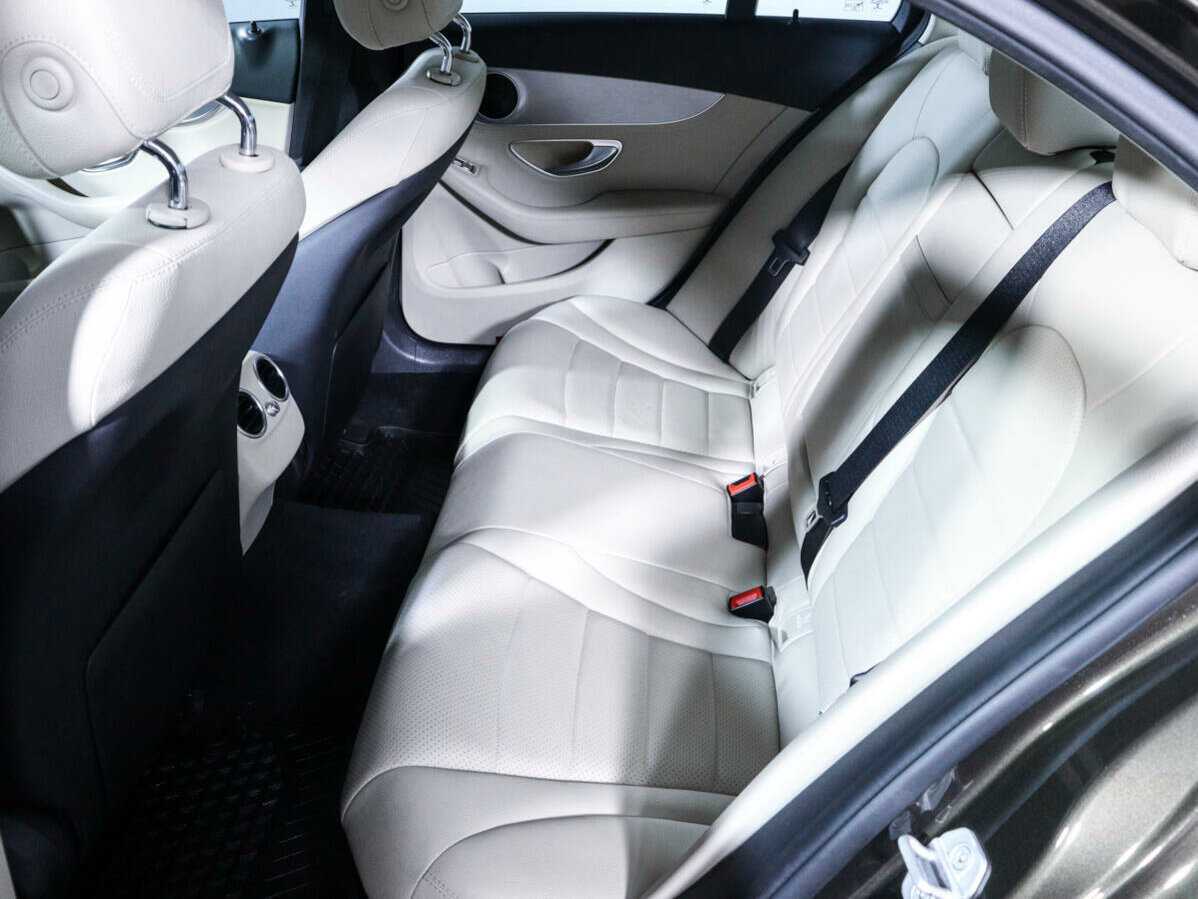 Купить Mercedes-Benz C-Класс с пробегом. Фото: #9