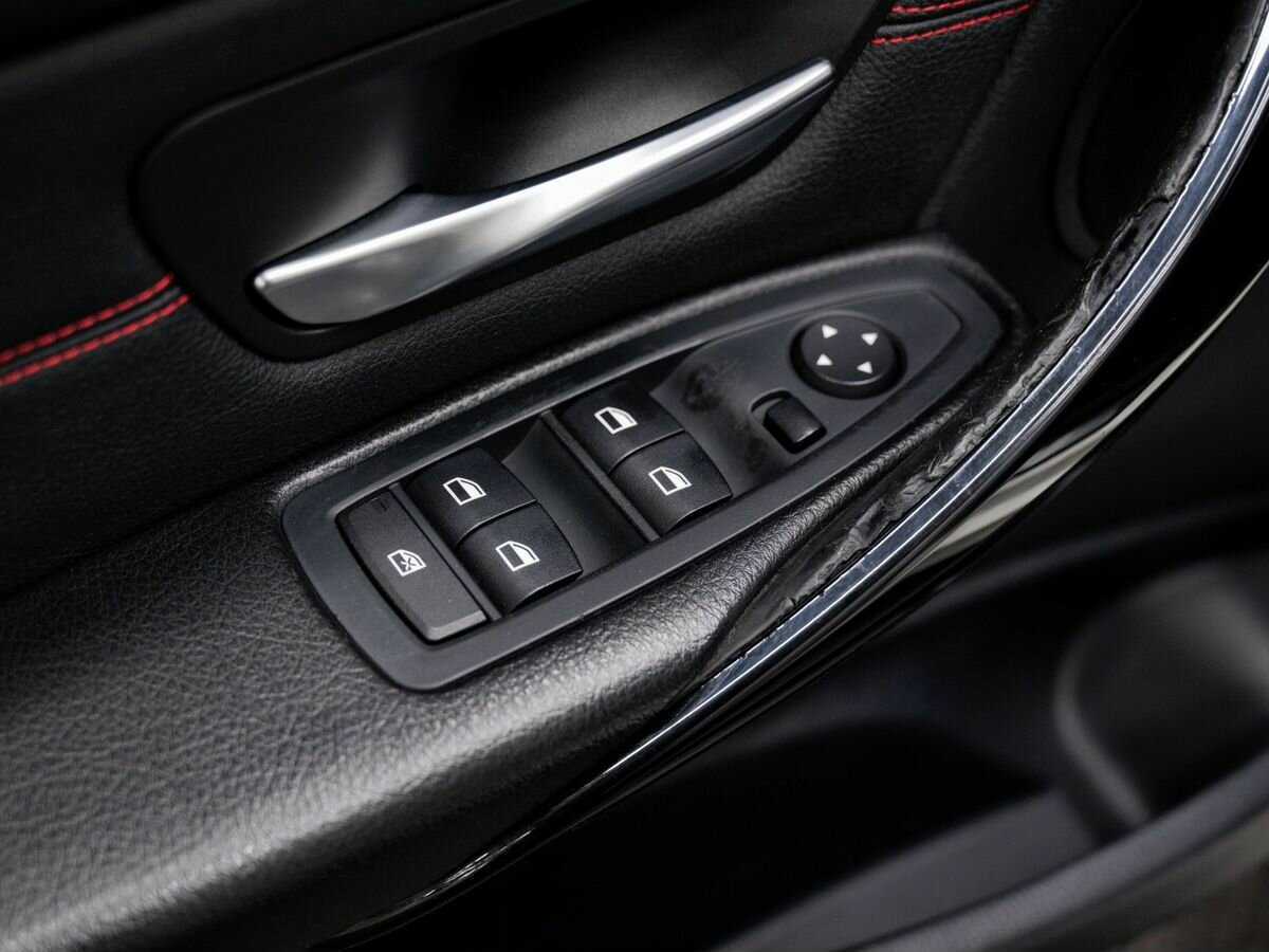 Купить BMW 3 серии с пробегом. Фото: #14