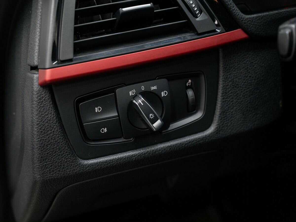 Купить BMW 3 серии с пробегом. Фото: #16