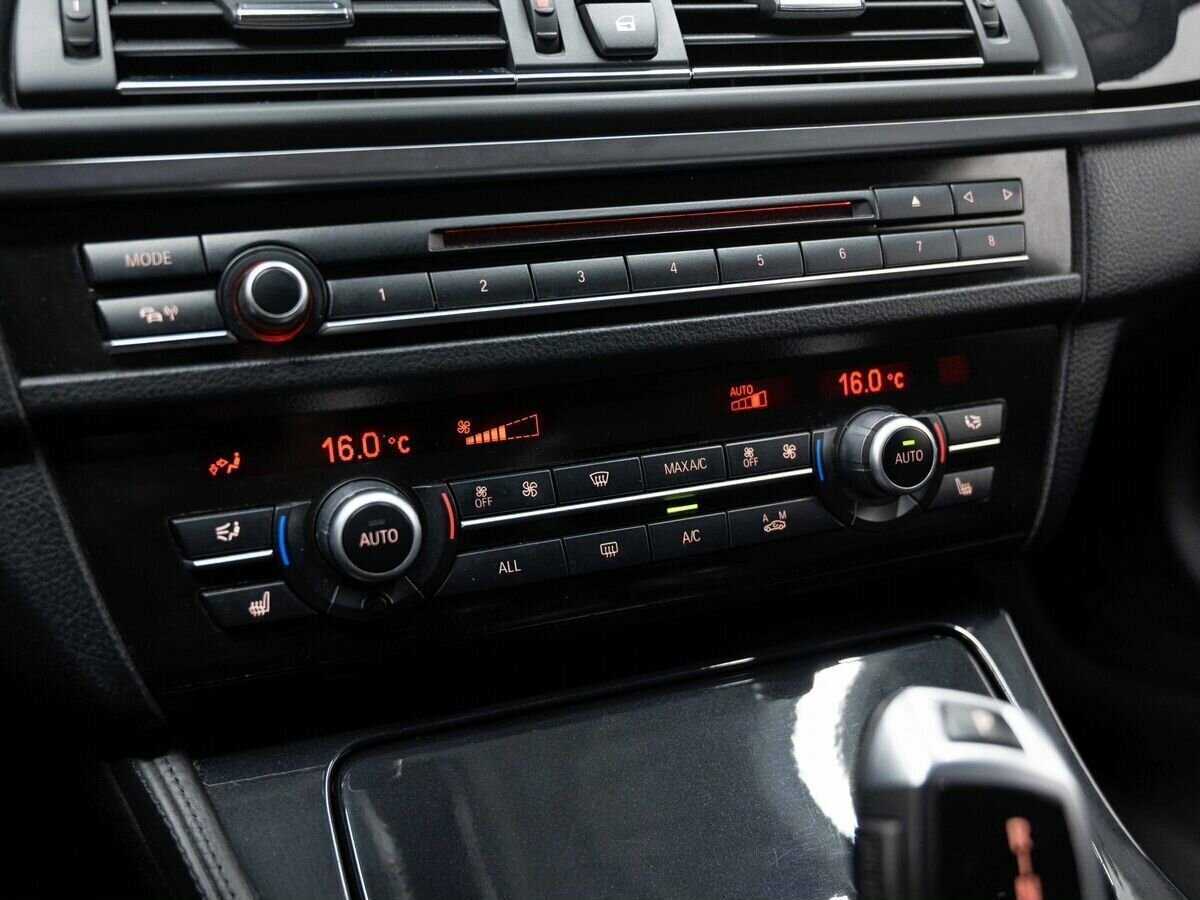 Купить BMW 5 серии с пробегом. Фото: #17