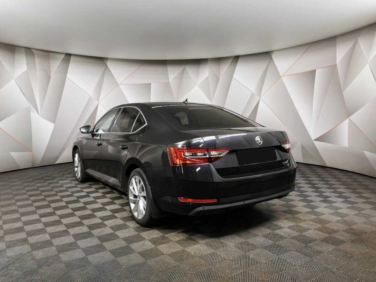Купить Skoda Superb с пробегом. Фото: #3