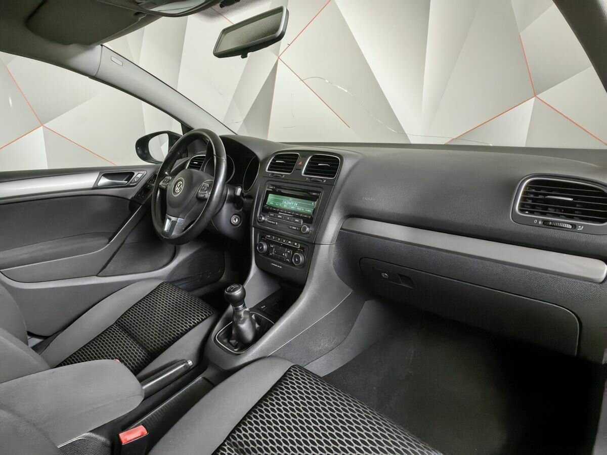 Купить Volkswagen Golf с пробегом. Фото: #8