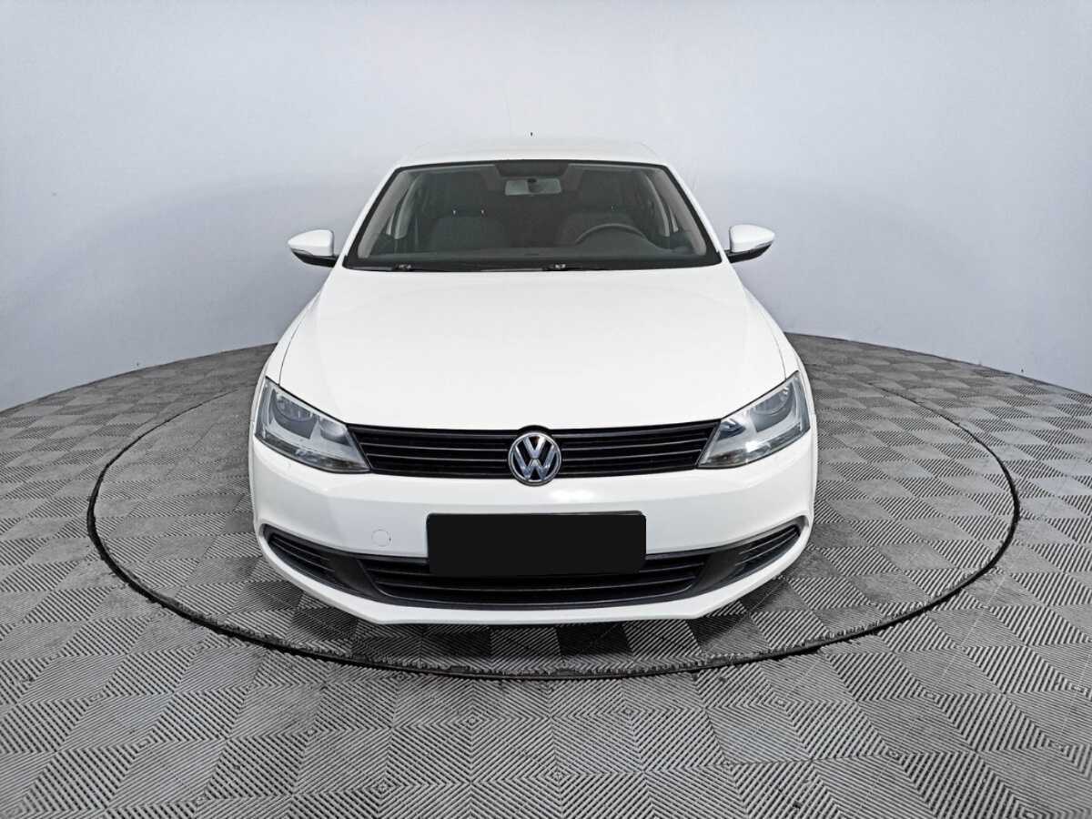 Купить Volkswagen Jetta с пробегом. Фото: #1