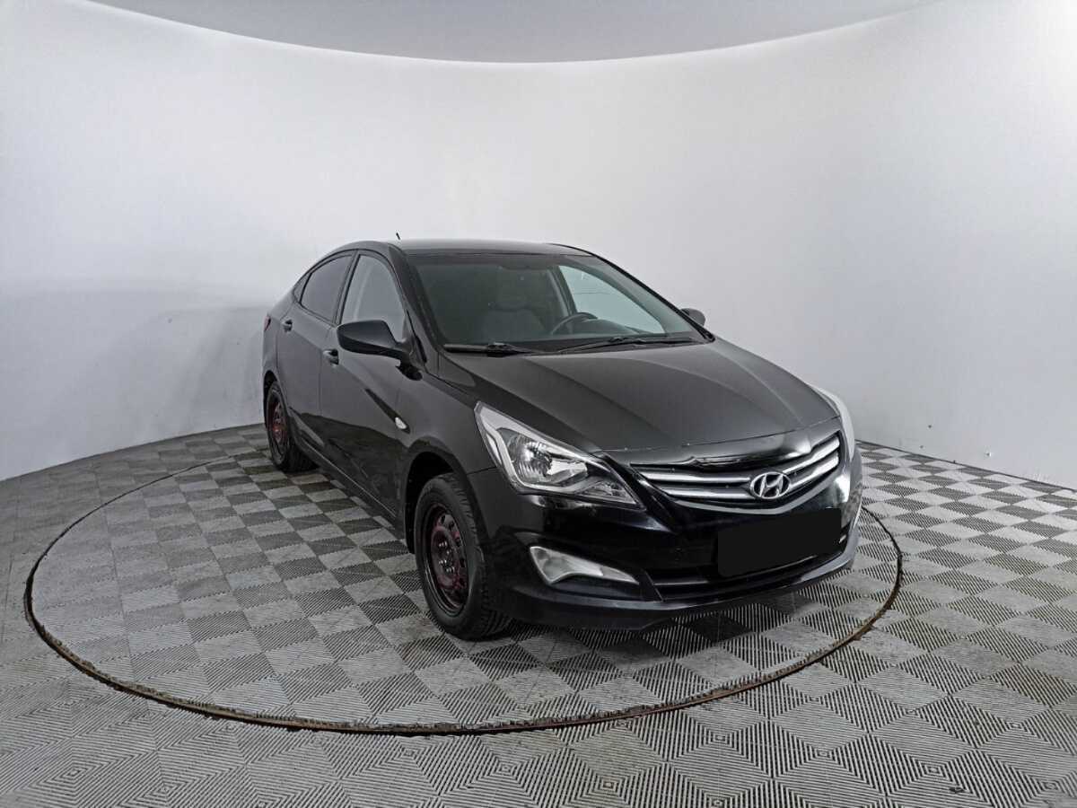 Купить Hyundai Solaris с пробегом. Фото: #2