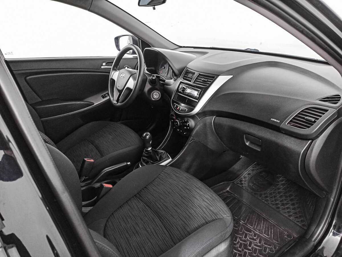 Купить Hyundai Solaris с пробегом. Фото: #8