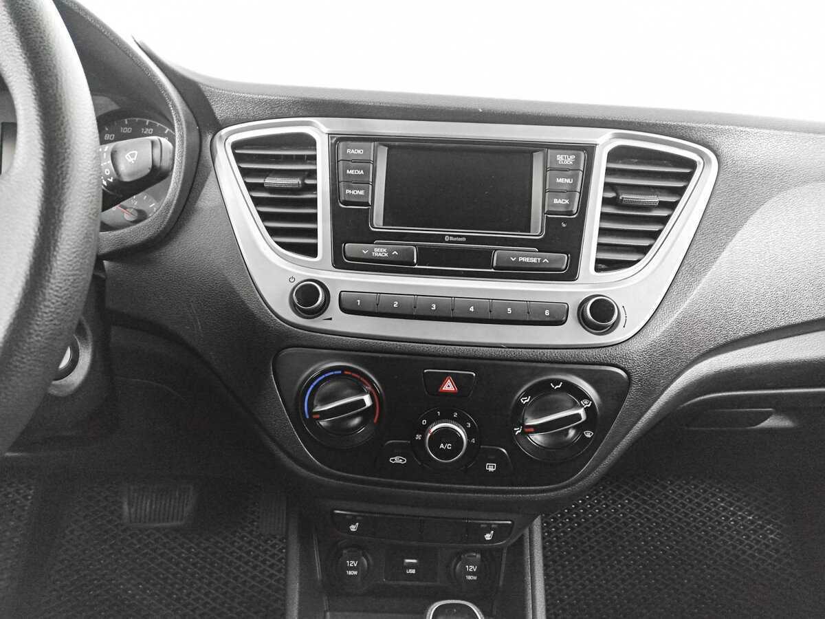 Купить Hyundai Solaris с пробегом. Фото: #12