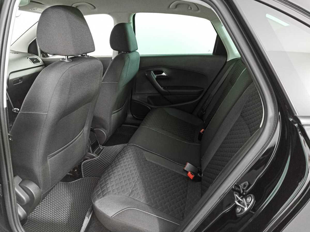 Купить Volkswagen Polo с пробегом. Фото: #9