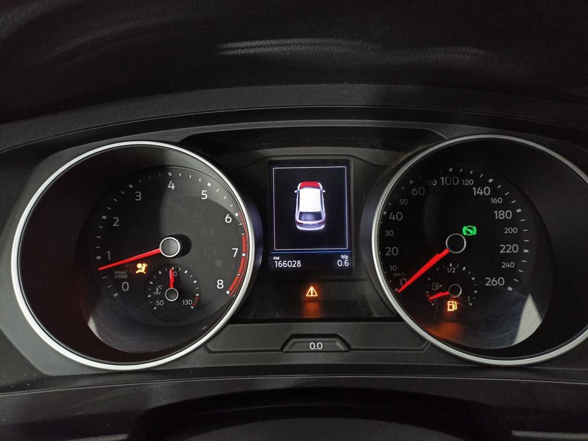 Купить Volkswagen Tiguan с пробегом. Фото: #10