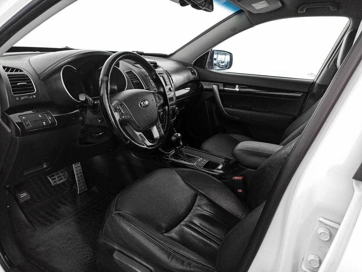 Купить Kia Sorento с пробегом. Фото: #13