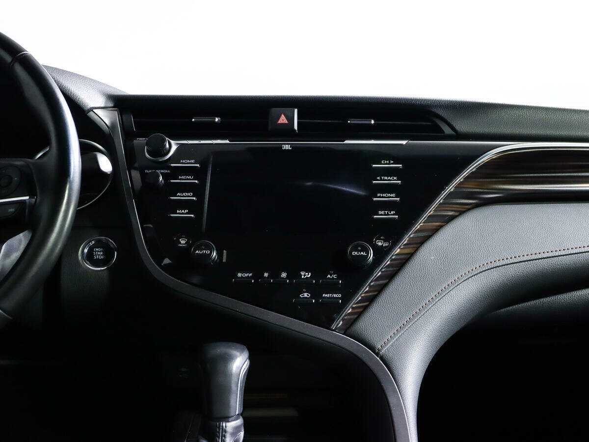 Купить Toyota Camry с пробегом. Фото: #10