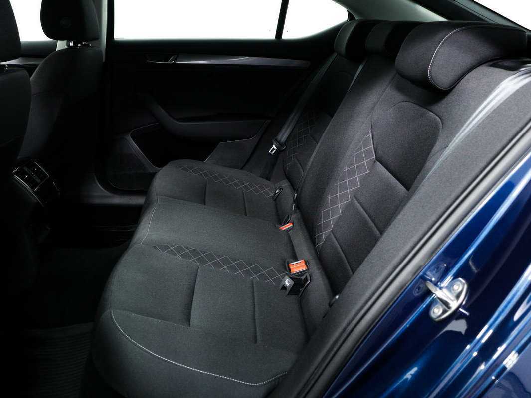 Купить Skoda Superb с пробегом. Фото: #11