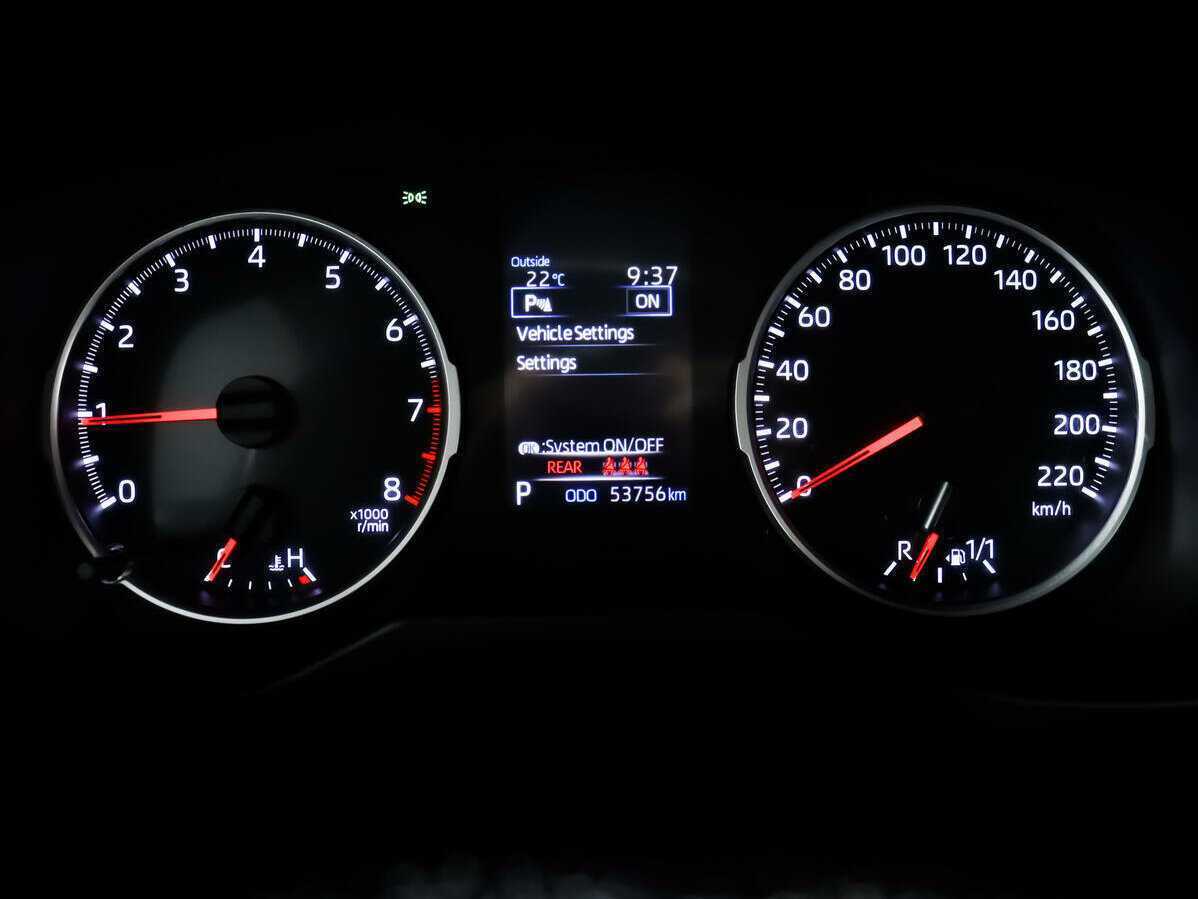 Купить Toyota RAV4 с пробегом. Фото: #9