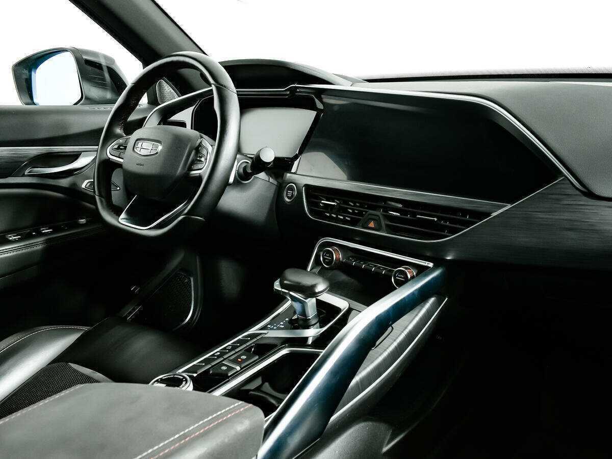 Купить Geely Tugella с пробегом. Фото: #8